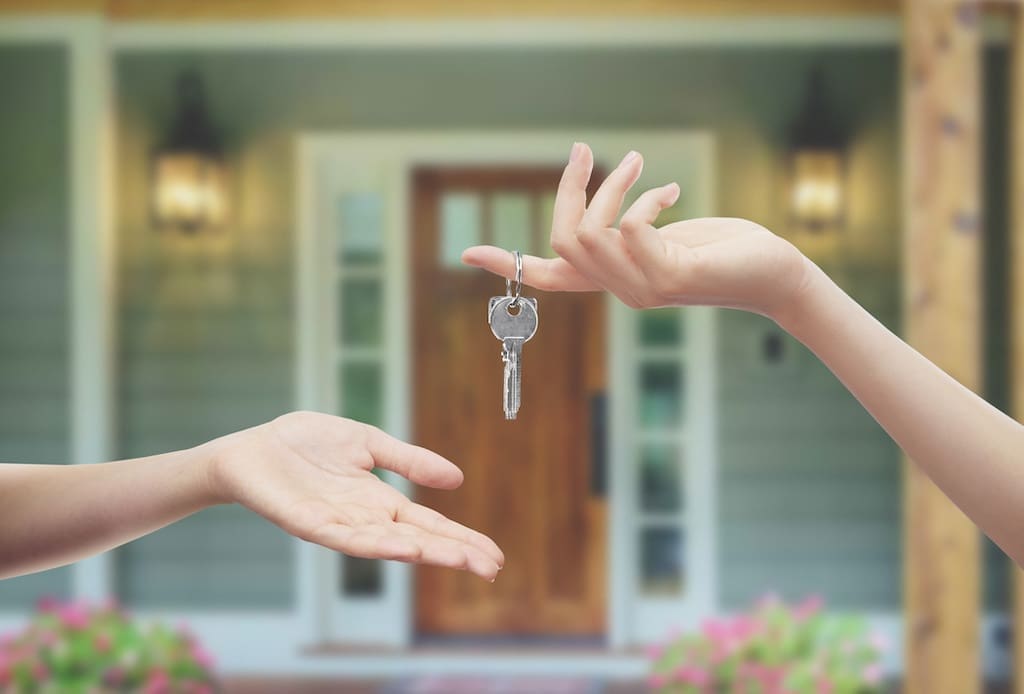 Buying a Home with a Real Estate Agent