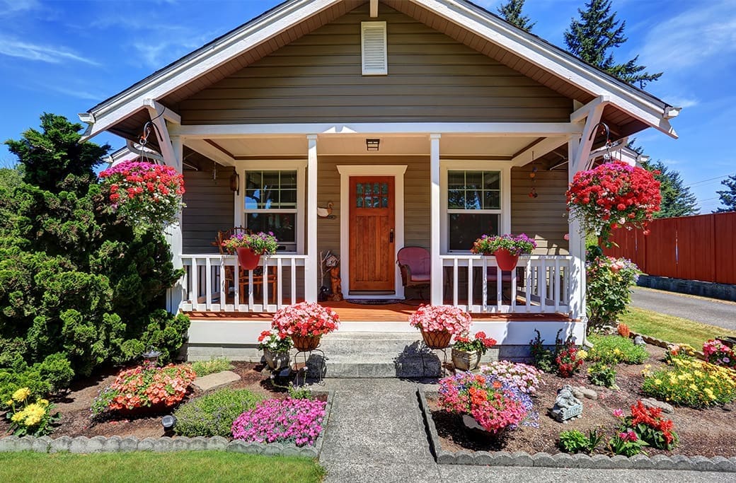 How to Maximize Your Home's Spring Curb Appeal
