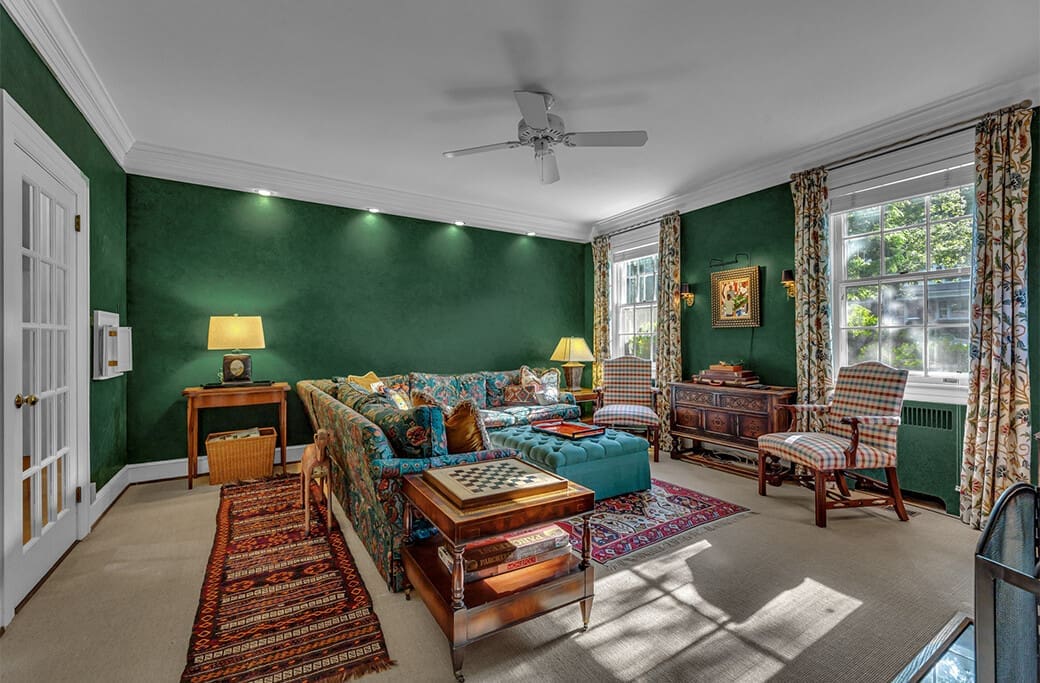 How to Maximize Your Equity When Downsizing